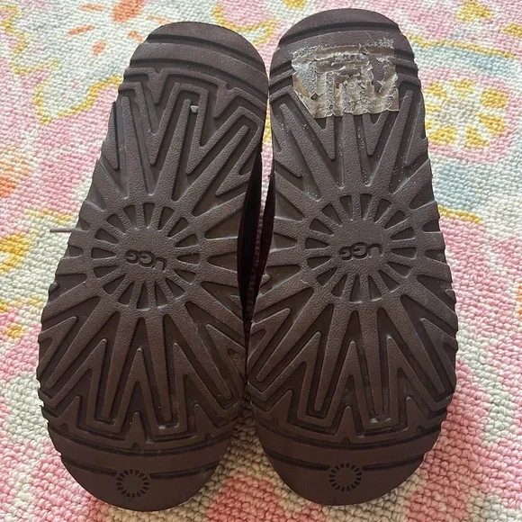 Ugg Neumel Chukka Boot- Chocolate Brown - Picture 6 of 6